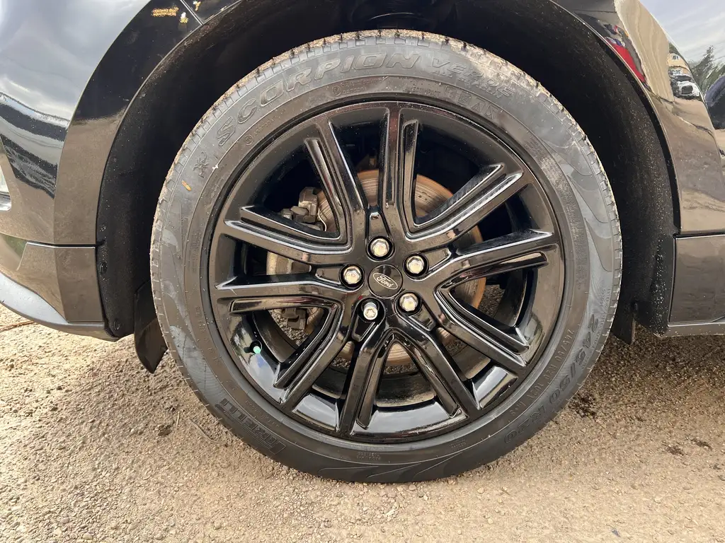 2020 Ford Edge ST-Line | Convenience Pkg | Heated Steering Wheel — photo 3