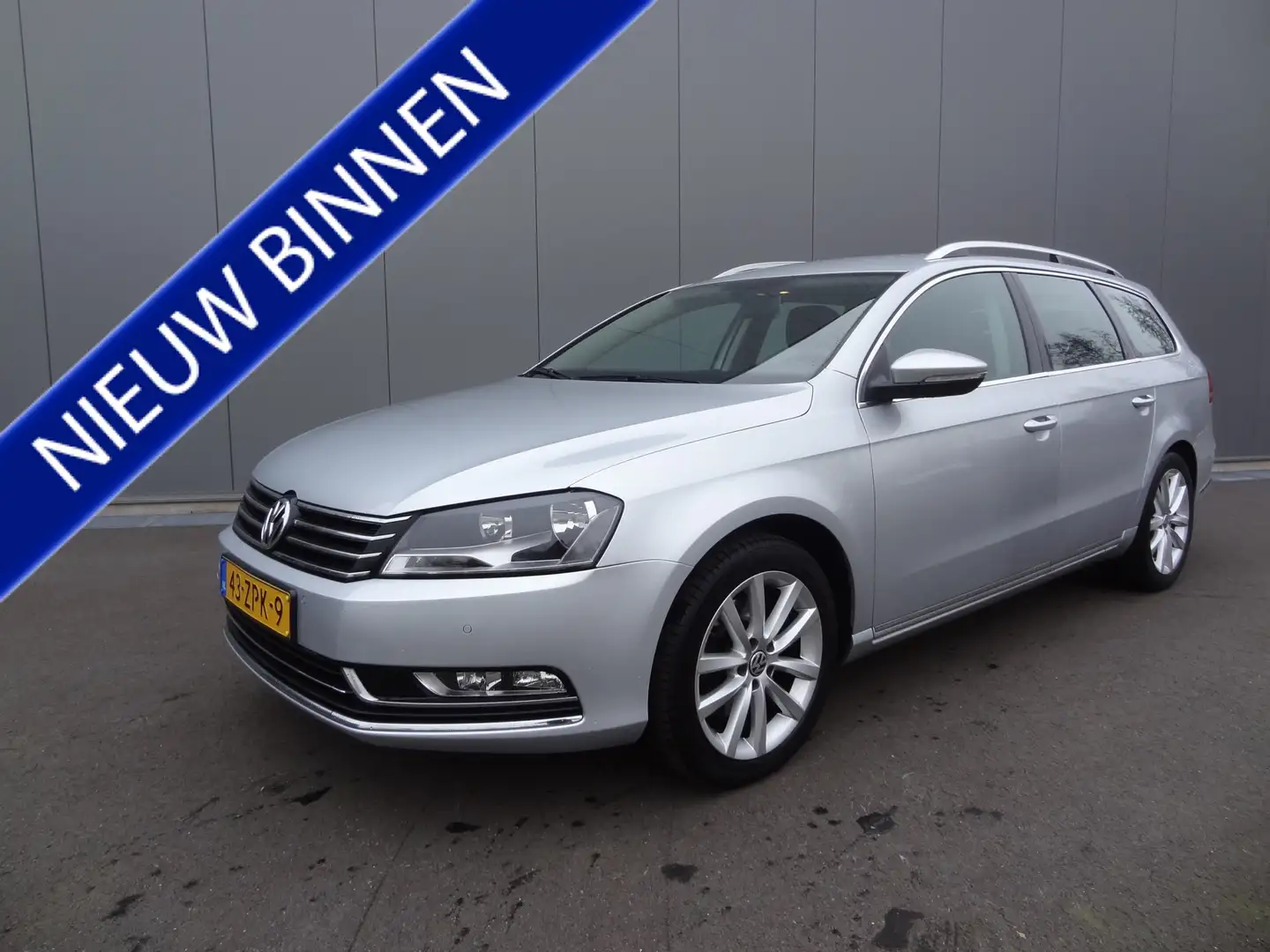Volkswagen Passat Variant 1.6 TDI High Executive Line | NAVI | STOELVERWARMI Gris - 1