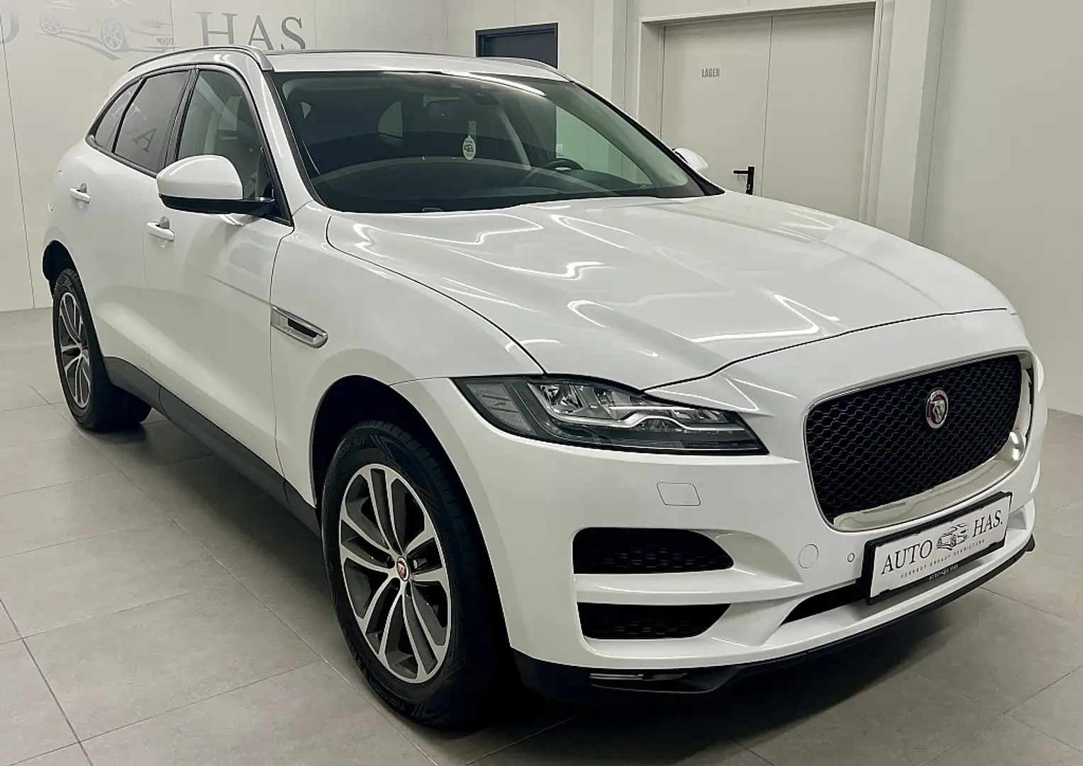Jaguar F-Pace 20d AWD Aut.*LED*AHK*Kamera*TOP Zustand* Weiß - 1