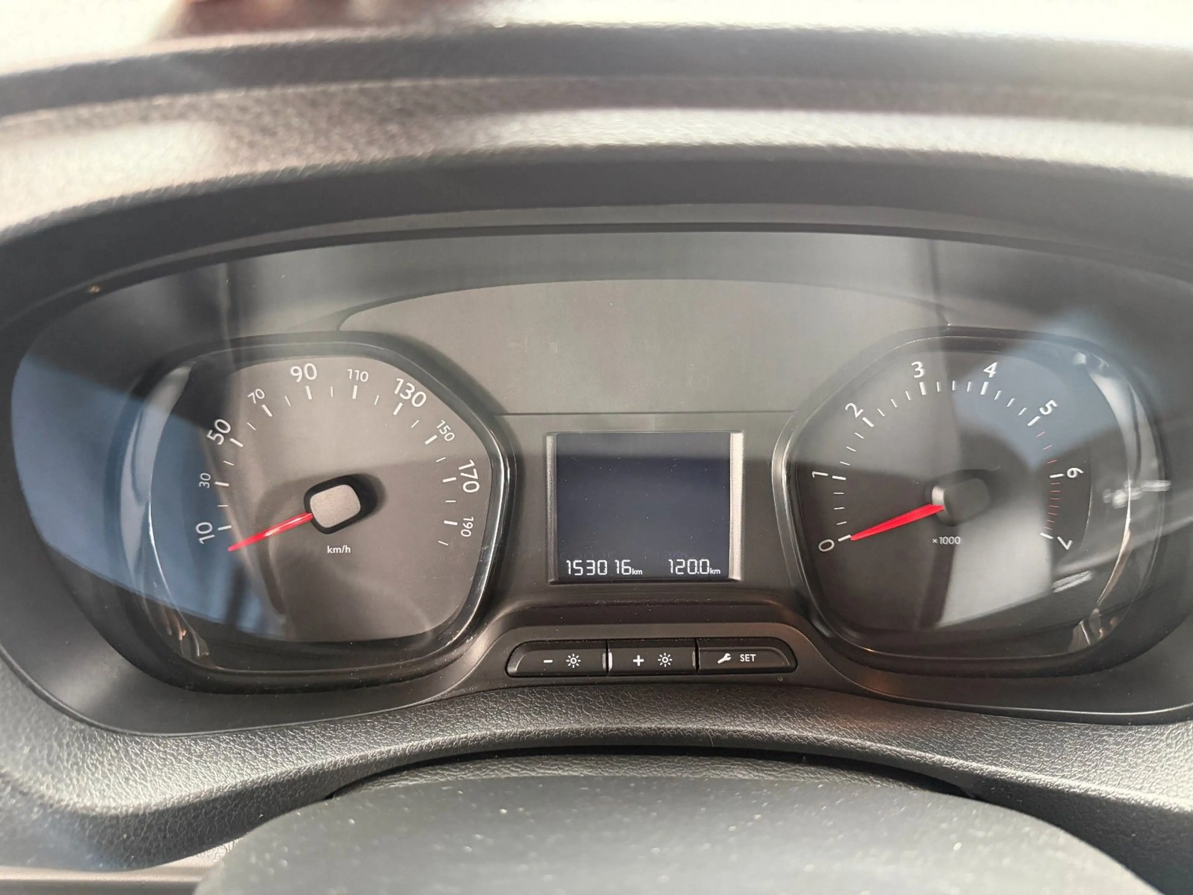 Peugeot Expert Kombi L2 — photo 10