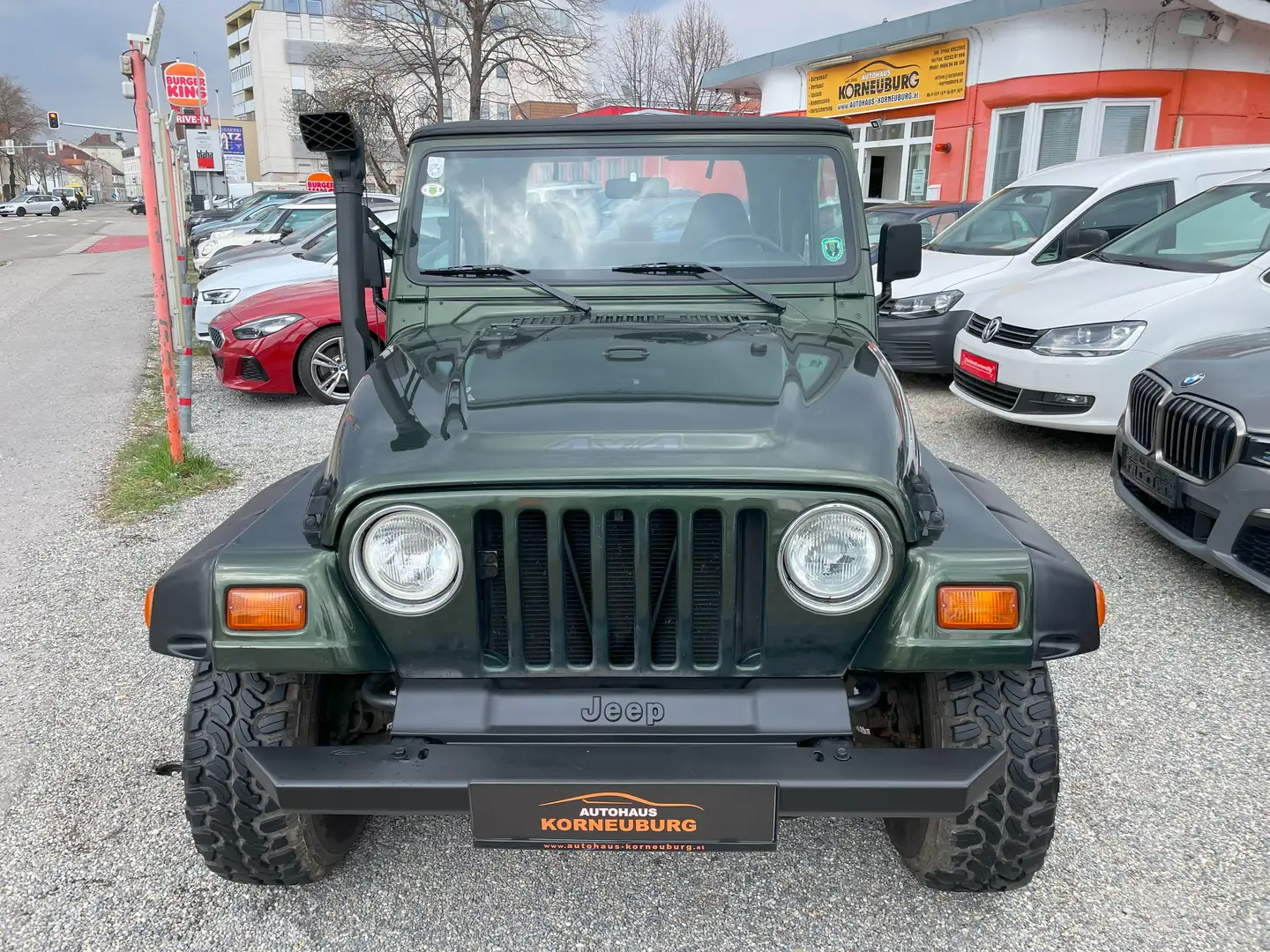 Jeep Wrangler 4,0L Sport*Soft Top*AUT*DIFF-Sperren*AHV**Klima* Grün - 2