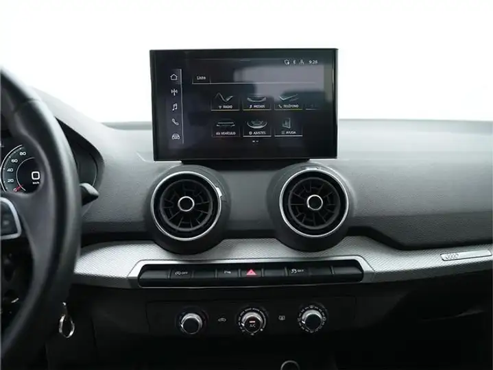 Audi Q2 2025, foto 14