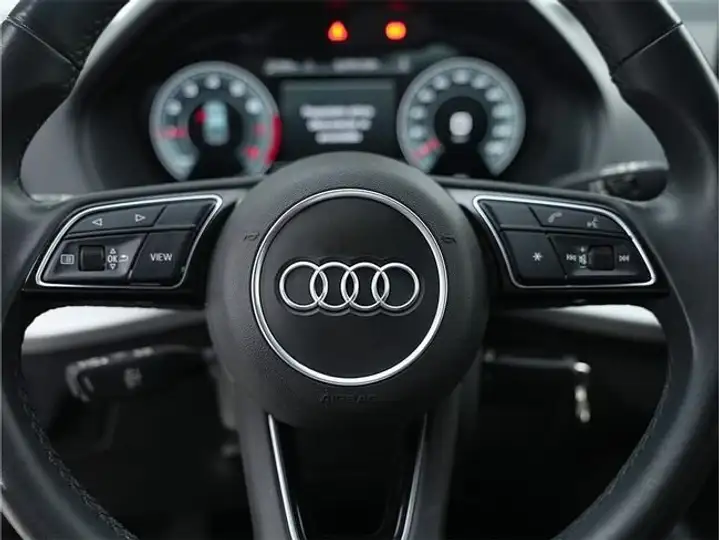 Audi Q2 2025, foto 8