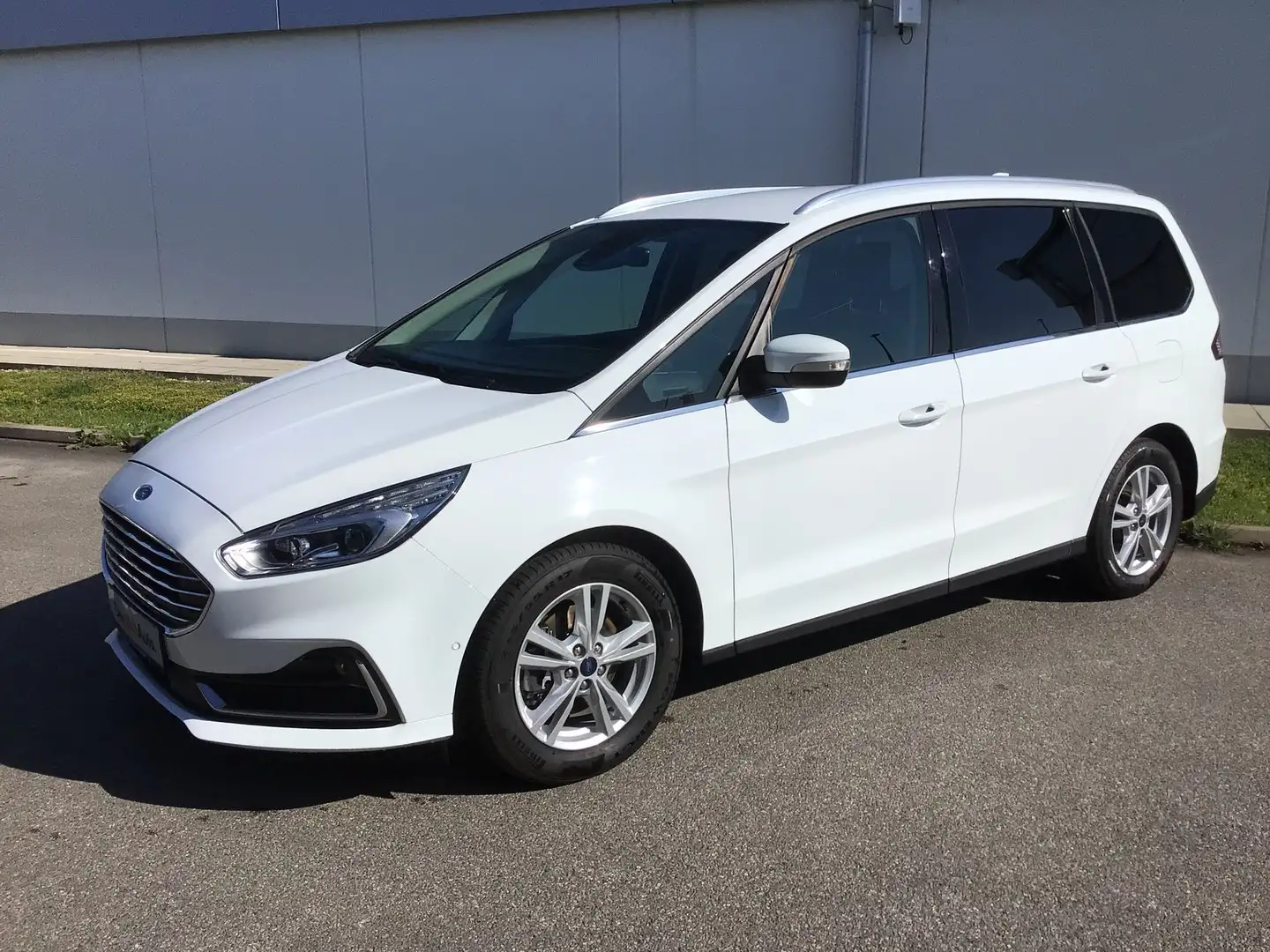 Ford Galaxy 2,0 EcoBlue SCR Titanium Aut. Weiß - 2