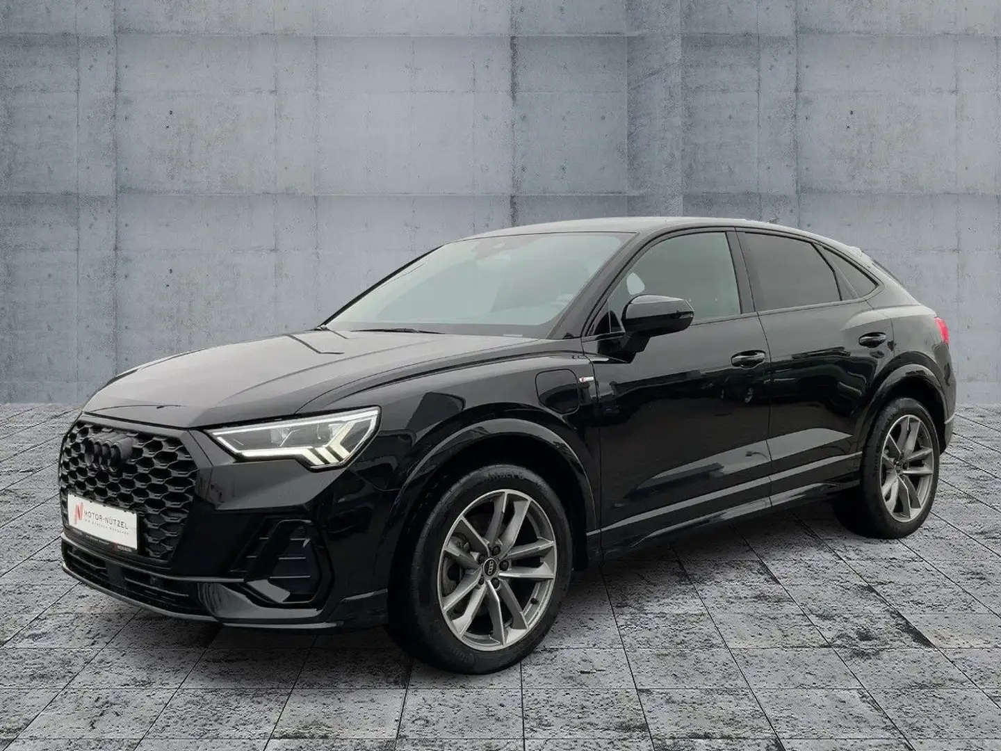 Audi Q3 45 TFSI e S-LINE LED+NAVI+RFK+AHK Schwarz - 2