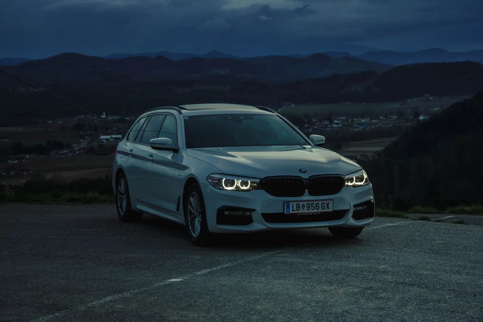 BMW 520 520d xDrive Touring Aut. - 1