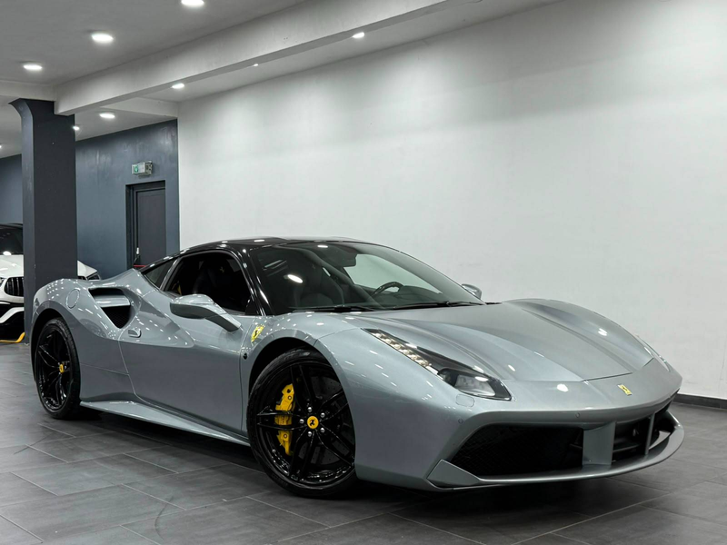 Ferrari 488 GTB 3.9 Turbo V8 F1 1owner Full Ferrari Service Lift Full Options — photo 5