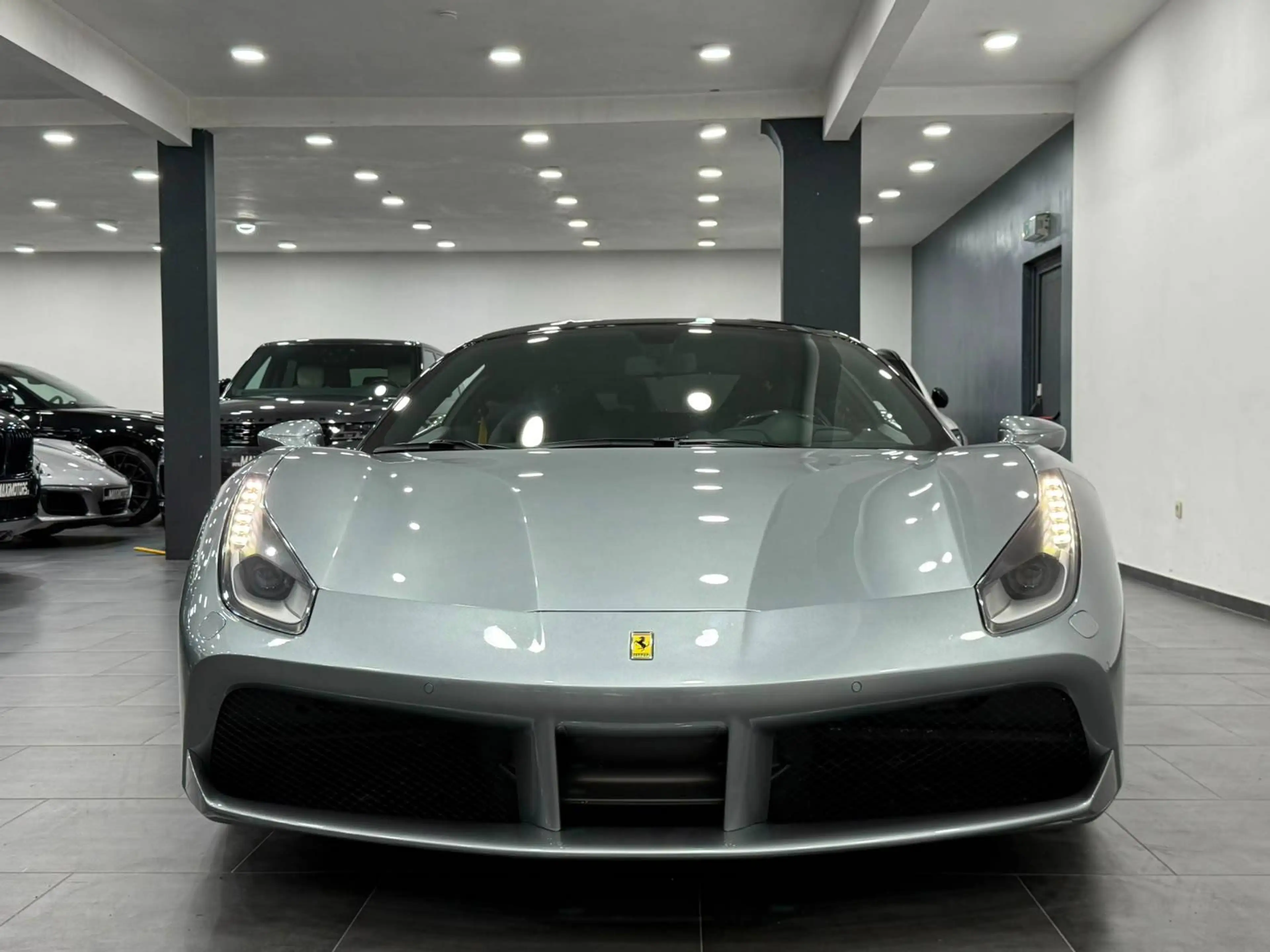 Ferrari 488 GTB 3.9 Turbo V8 F1 1owner Full Ferrari Service Lift Full Options — photo 2