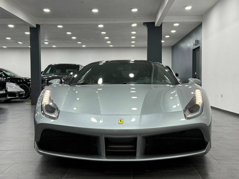 Ferrari 488 GTB 3.9 Turbo V8 F1 1owner Full Ferrari Service Lift Full Options — photo 2