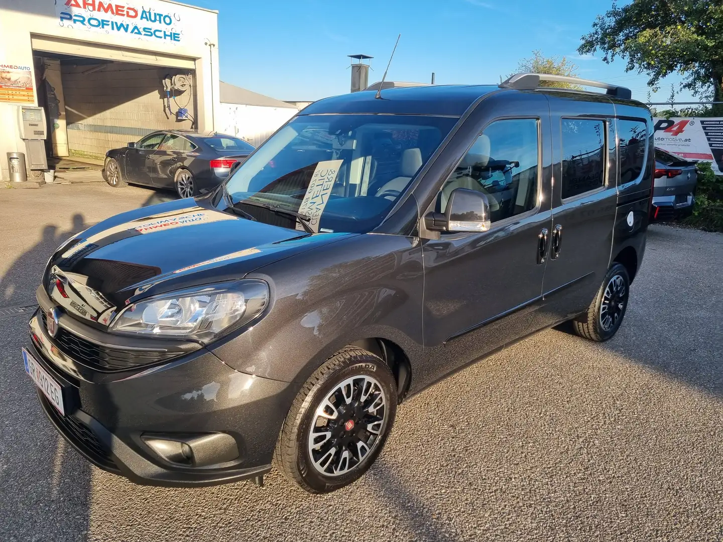 Fiat Doblo Doblo SX 1,6 MultiJet 120 SX Schwarz - 2