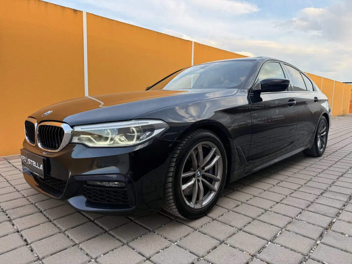 BMW 540 - 540 i M Sport Heckantrieb B58 Schwarz - 1