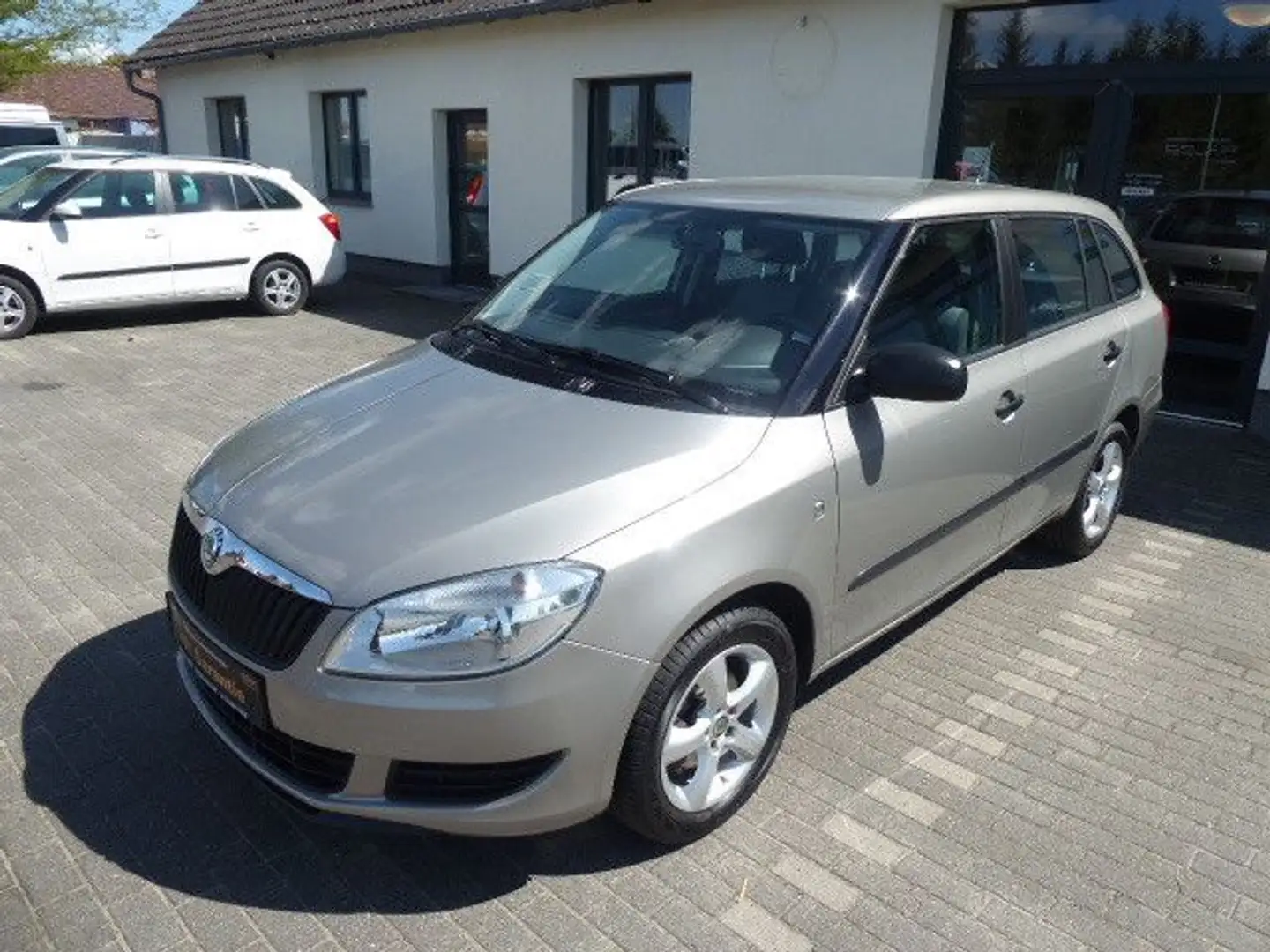 Skoda Fabia Combi Cool Edition Beige - 2