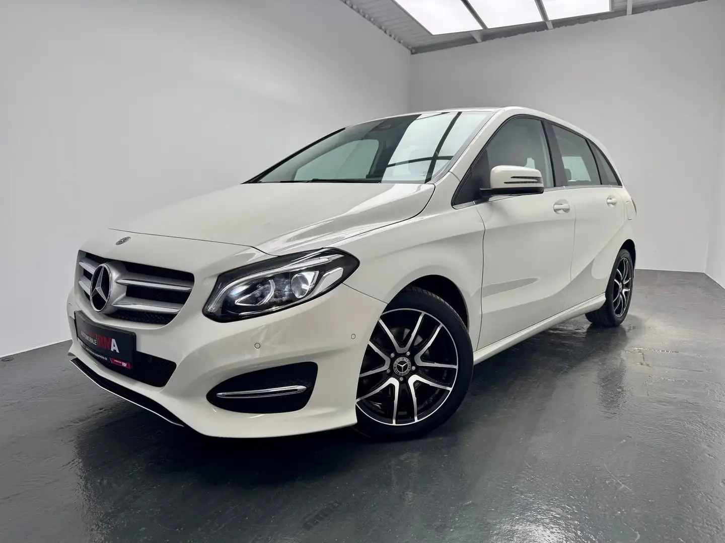 Mercedes-Benz B 200 Urban1.6+NAVI+PDC+LED+KLIMA+KEYLESS+ Wit - 1
