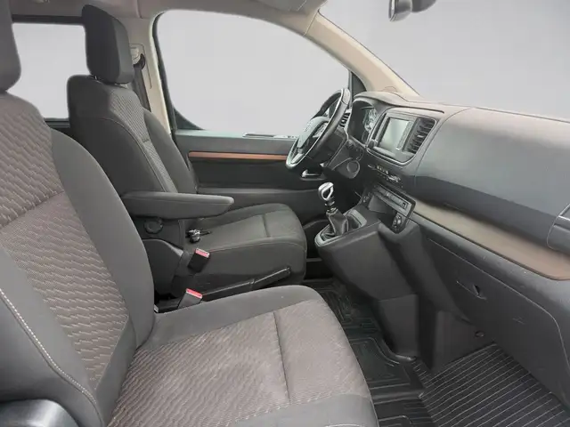 Toyota Proace view 12