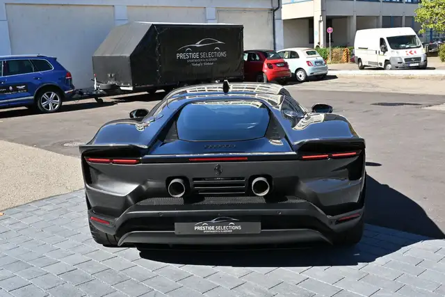 Ferrari Testarossa view 10