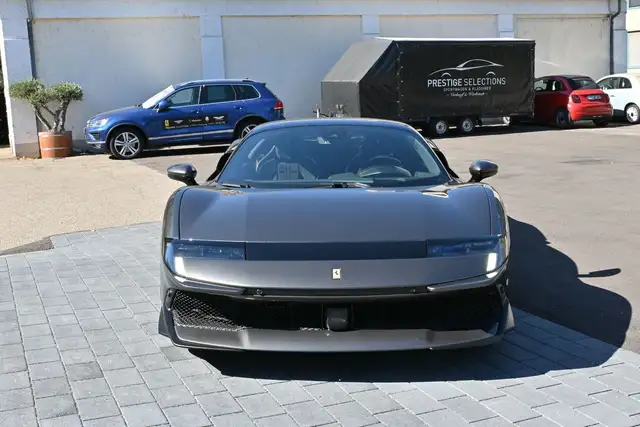 Ferrari Testarossa view 6