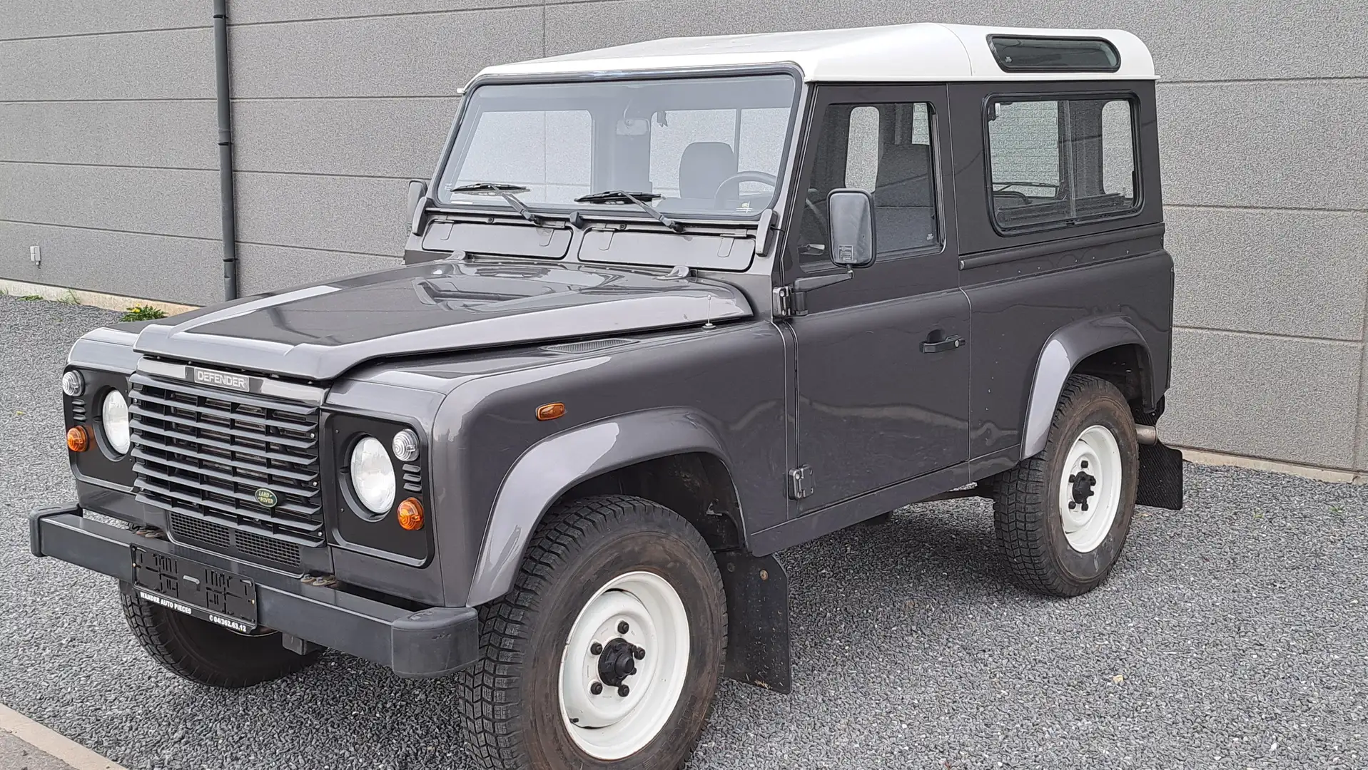 Land Rover Defender 2.5+Td5 Gris - 1