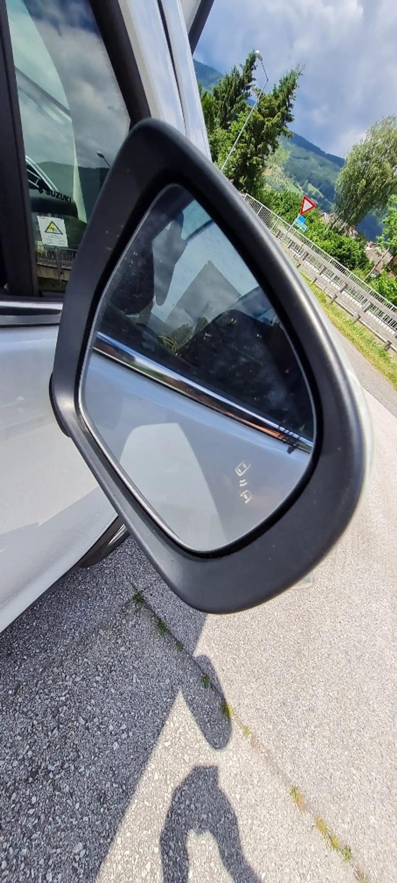 Suzuki S-Cross S-Cross 1,4 Hybrid ALLRAD Shine — photo 13
