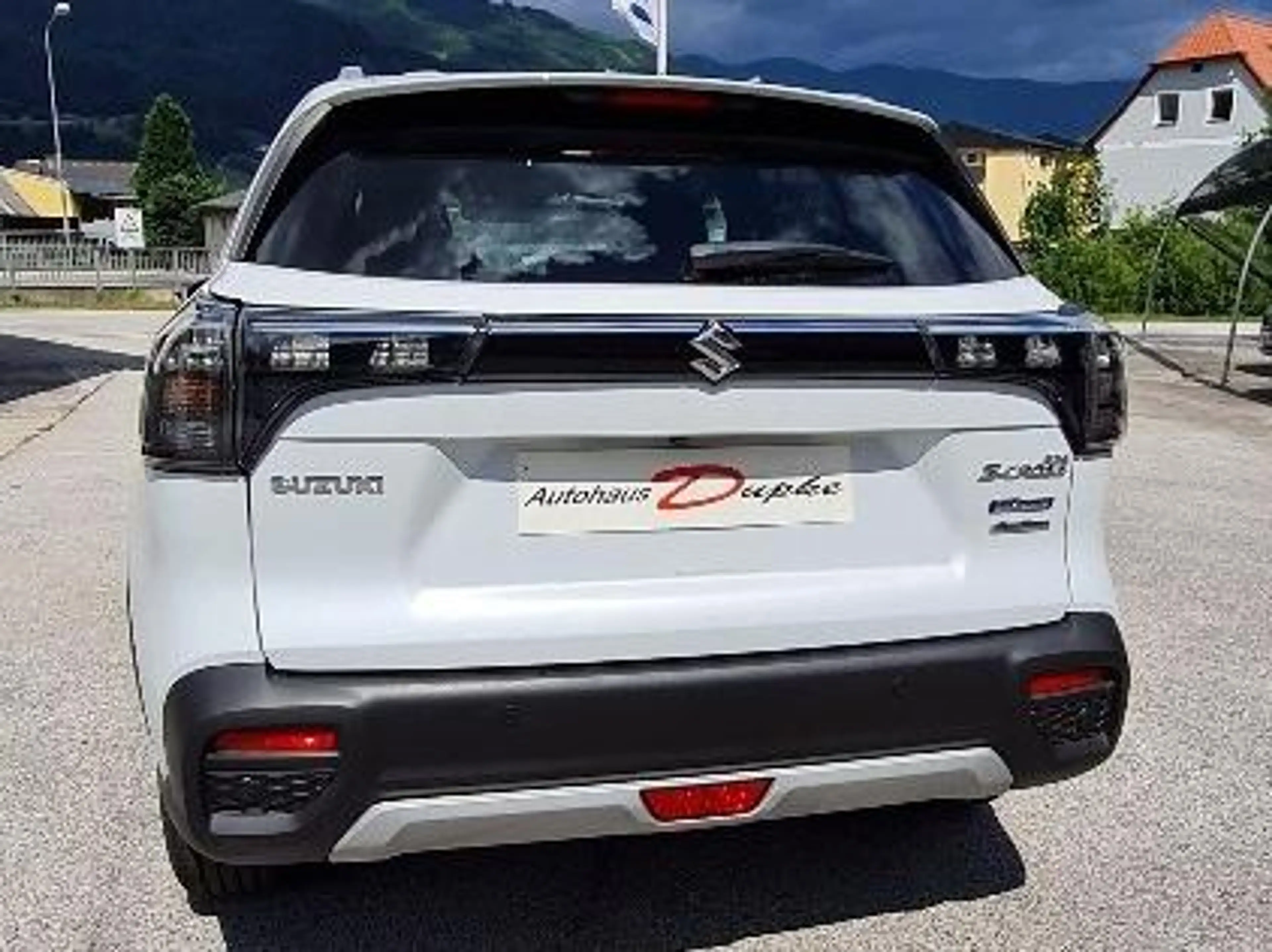 Suzuki S-Cross S-Cross 1,4 Hybrid ALLRAD Shine — photo 4