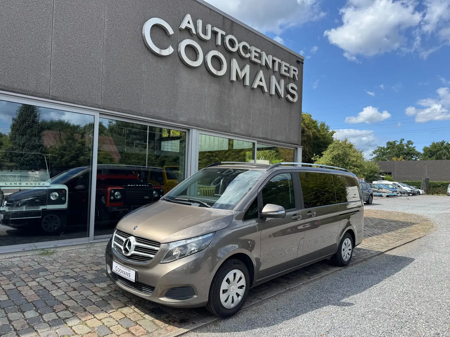 Mercedes-Benz V 220 V 220 CDI    MINDERVALIDE VOERTUIG Grau - 1