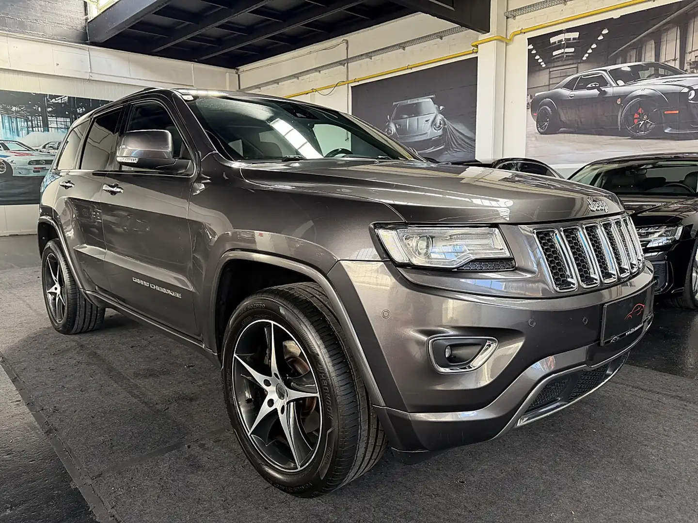 Jeep Grand Cherokee 3.0 CRD Overland * 20 ZOLL ** FINANZIERUNG * Grau - 2