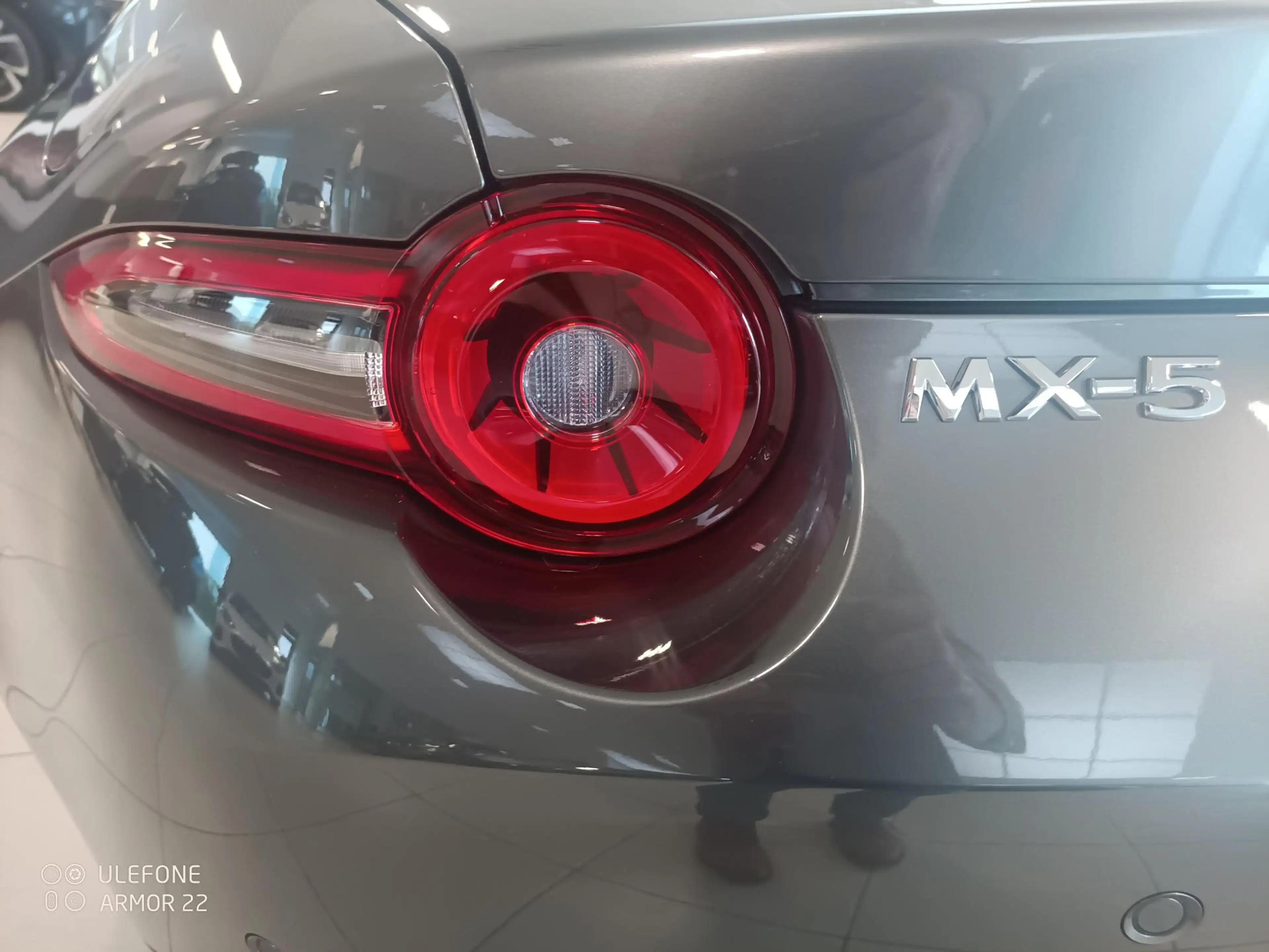 Mazda MX-5 1.5 Skyactiv-G 132hp Kazari Roadster — photo 9