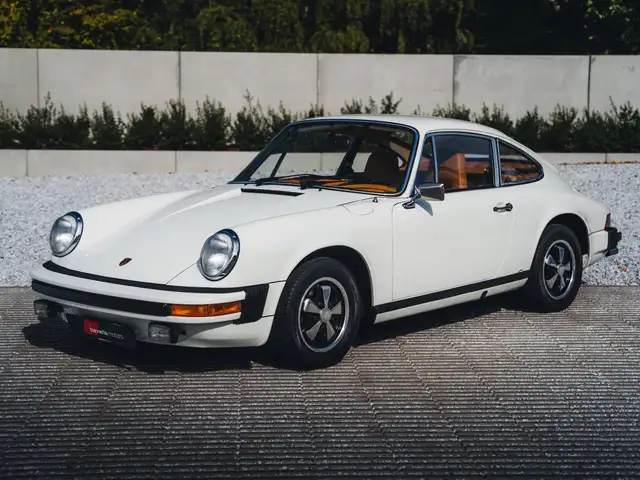 Porsche 912 view 3