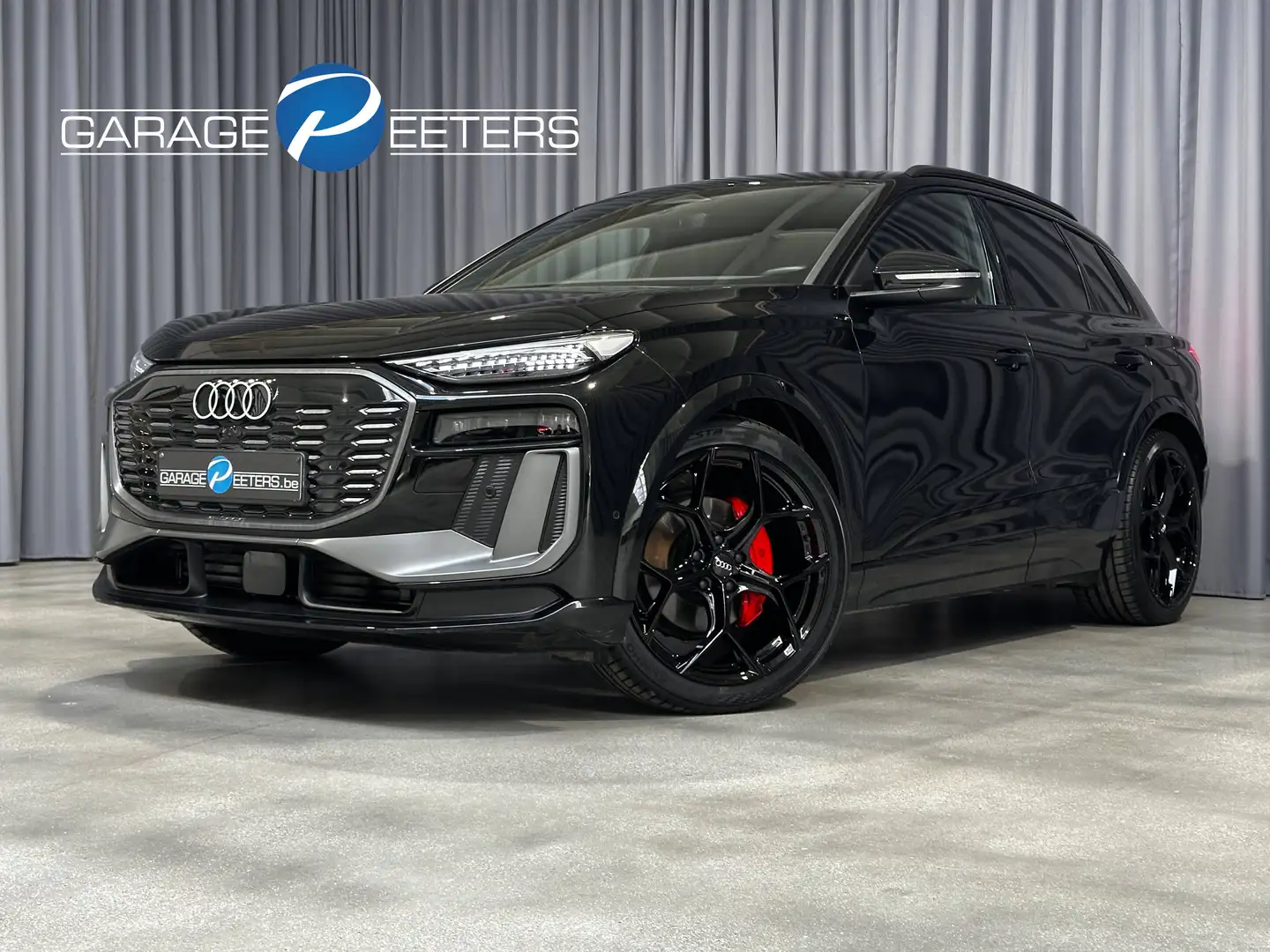 AUDI Q6