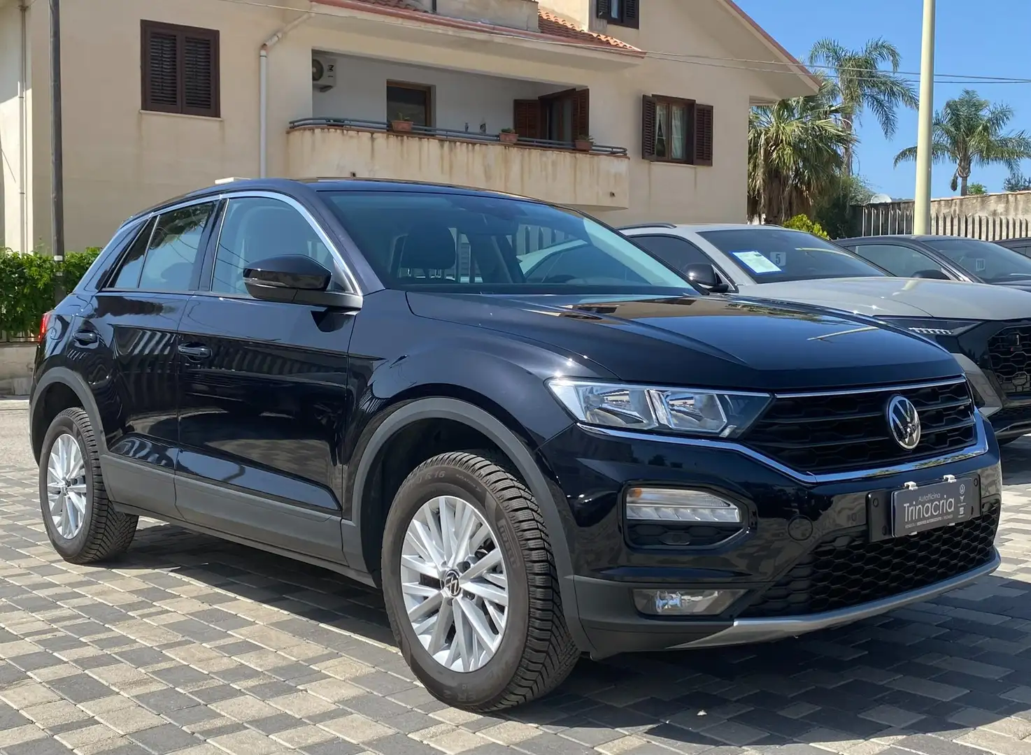 Volkswagen T-Roc Business 2.0 TDI 150CV DSG Nero - 1