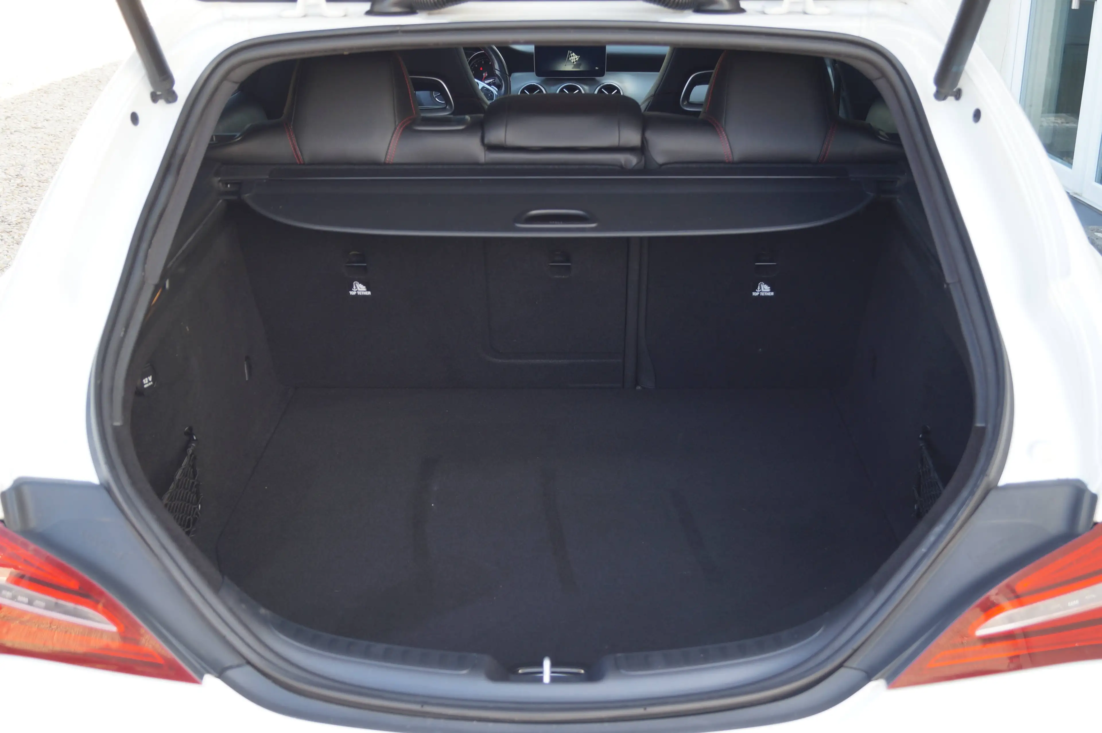 Mercedes-Benz CLA 220 CLA 220 4Matic Shooting Brake AMG Pano Standh — photo 5