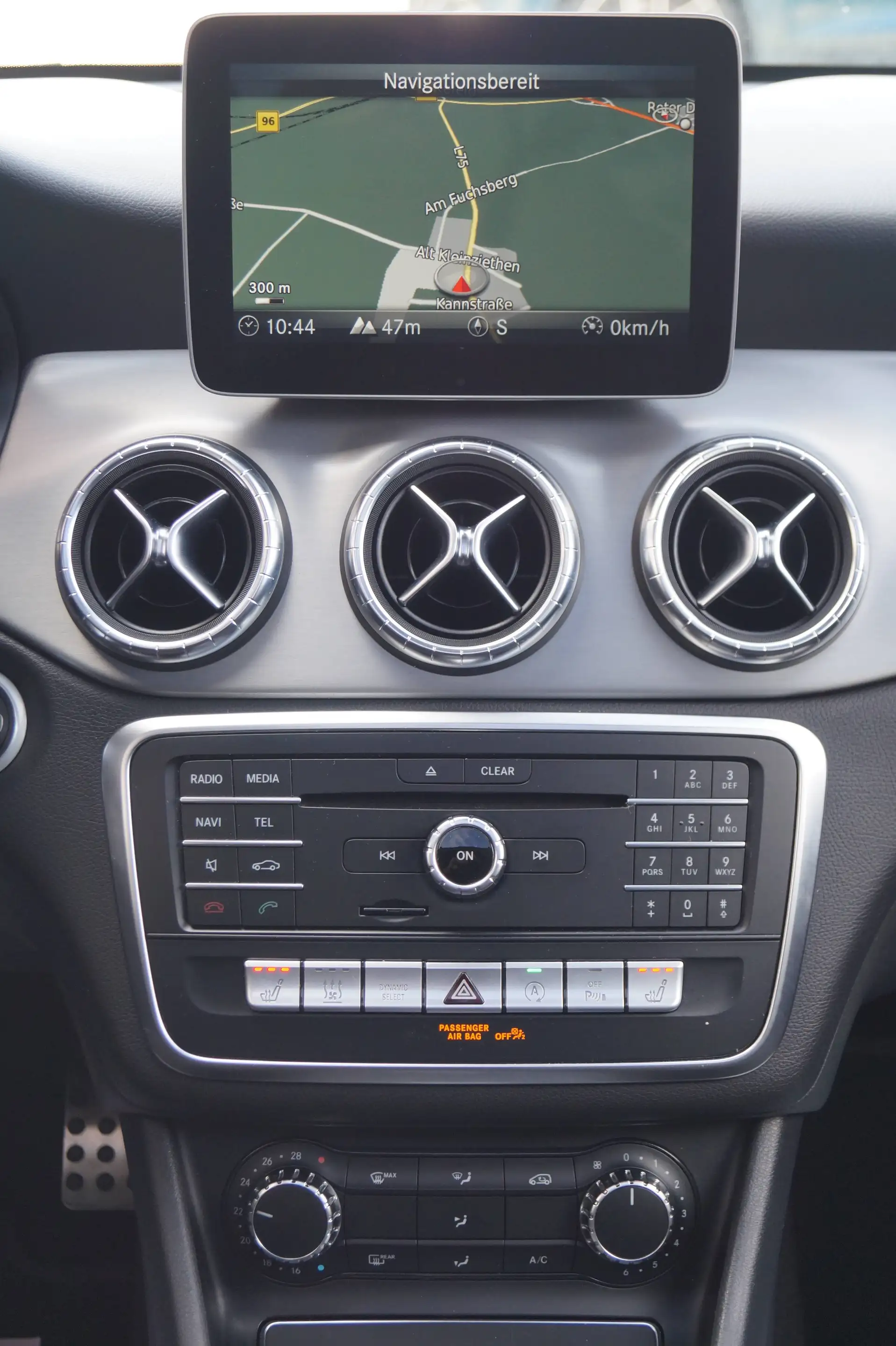 Mercedes-Benz CLA 220 CLA 220 4Matic Shooting Brake AMG Pano Standh — photo 13