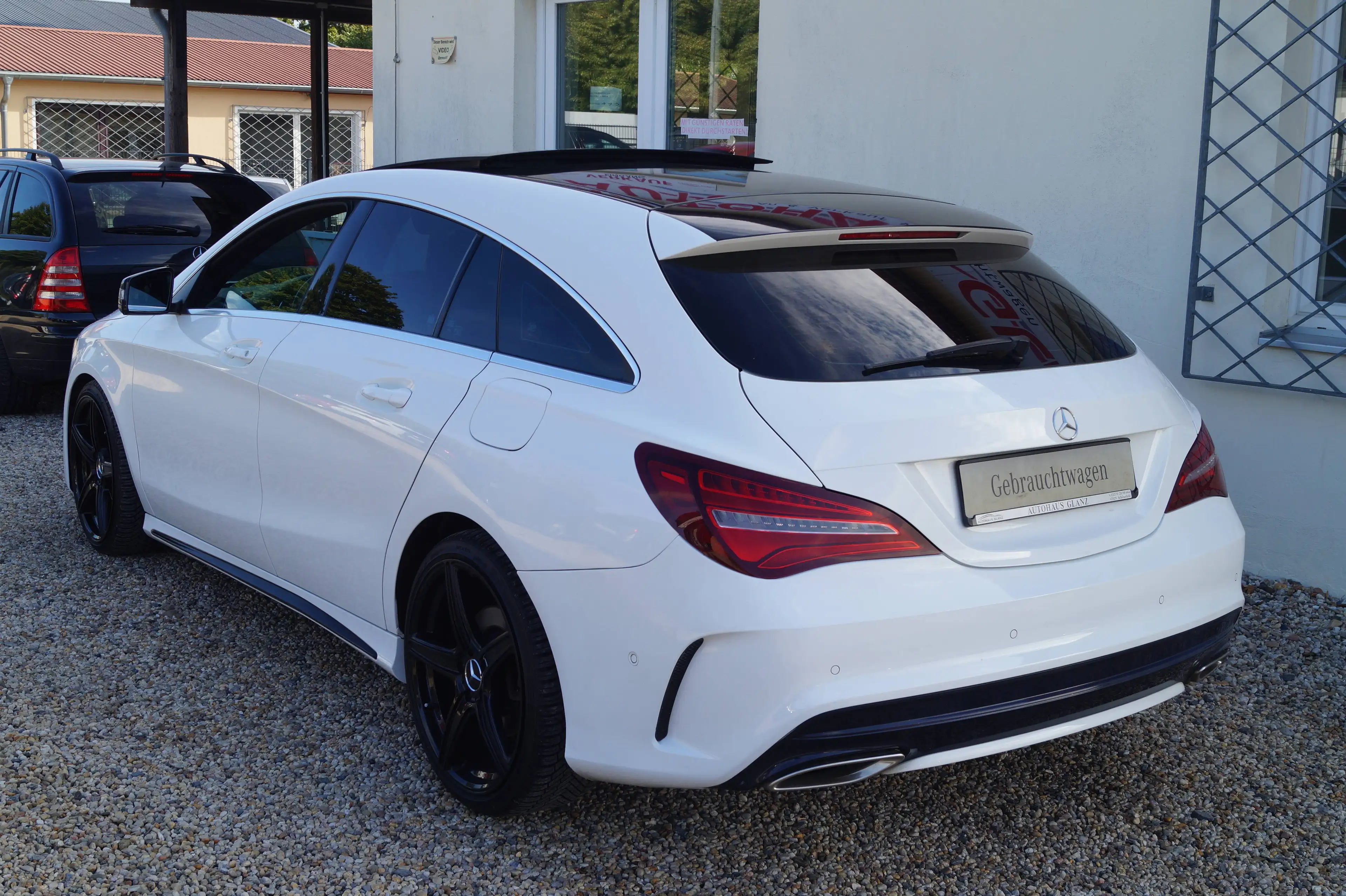 Mercedes-Benz CLA 220 CLA 220 4Matic Shooting Brake AMG Pano Standh — photo 3