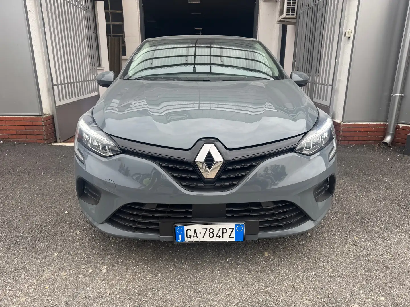 Renault Clio Clio V 2019 1.0 tce Intens Gpl 100cv Gris - 1