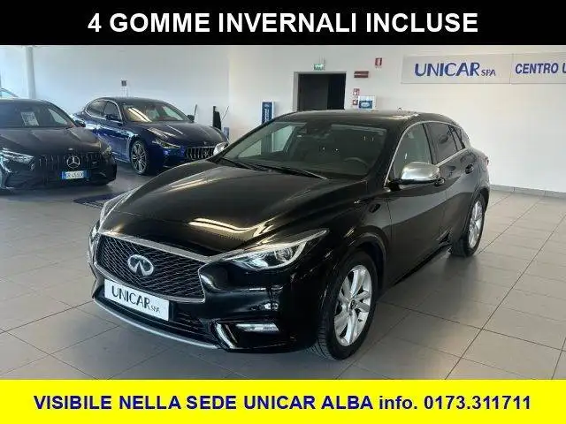 Infiniti Q30 1.500 DIESEL 110 CV PREMIUM CITY BLACK