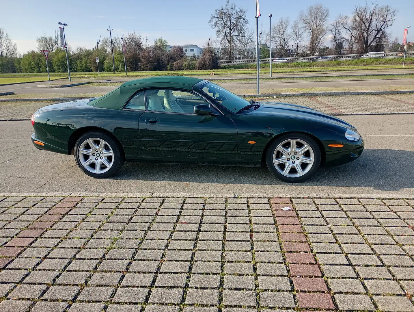 Jaguar XK8 XK8 Convertible 4.0 Зелений - 1