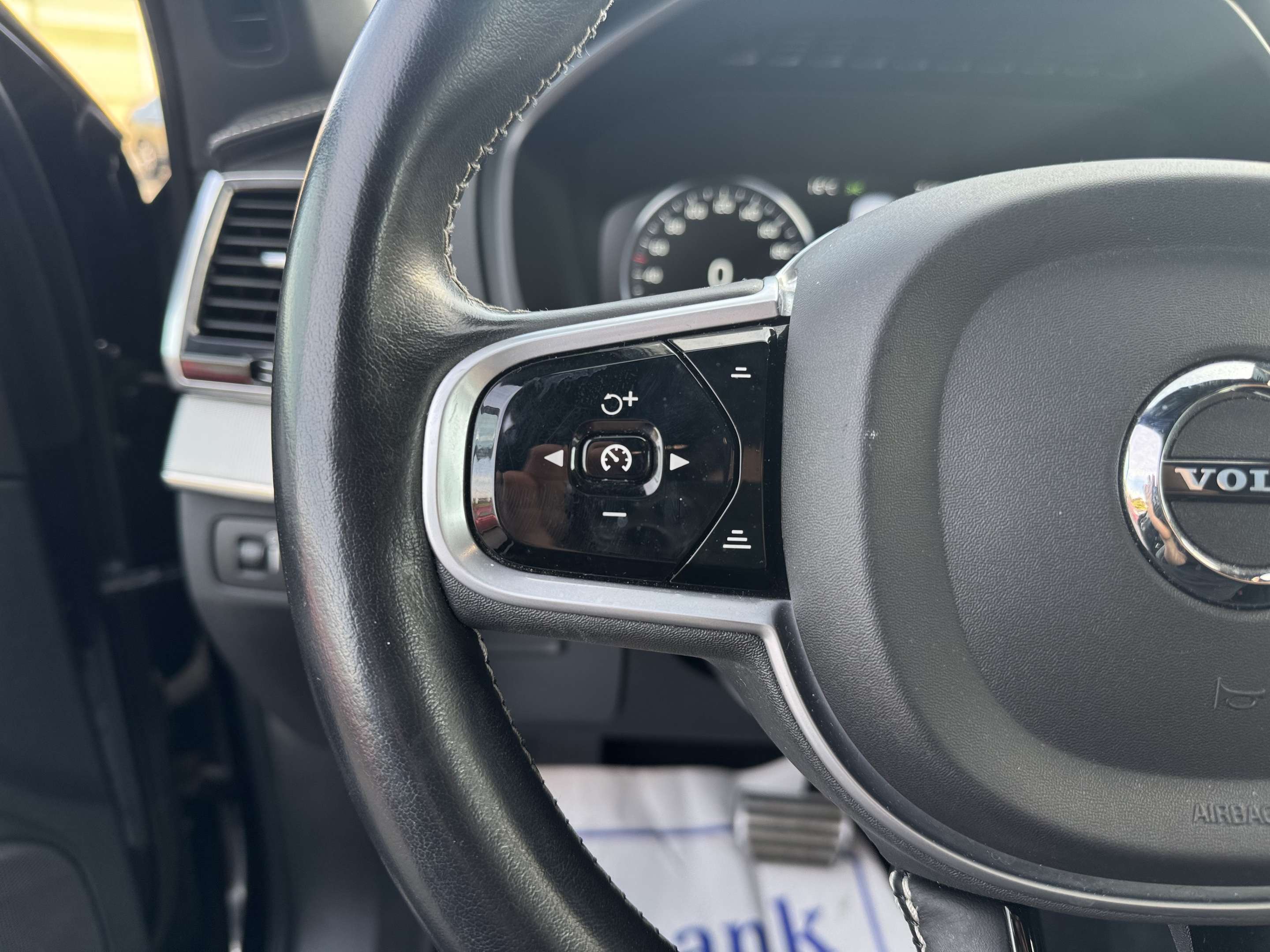 2021 Volvo XC90 T6 AWD R-Design 7-Seater thumb 24