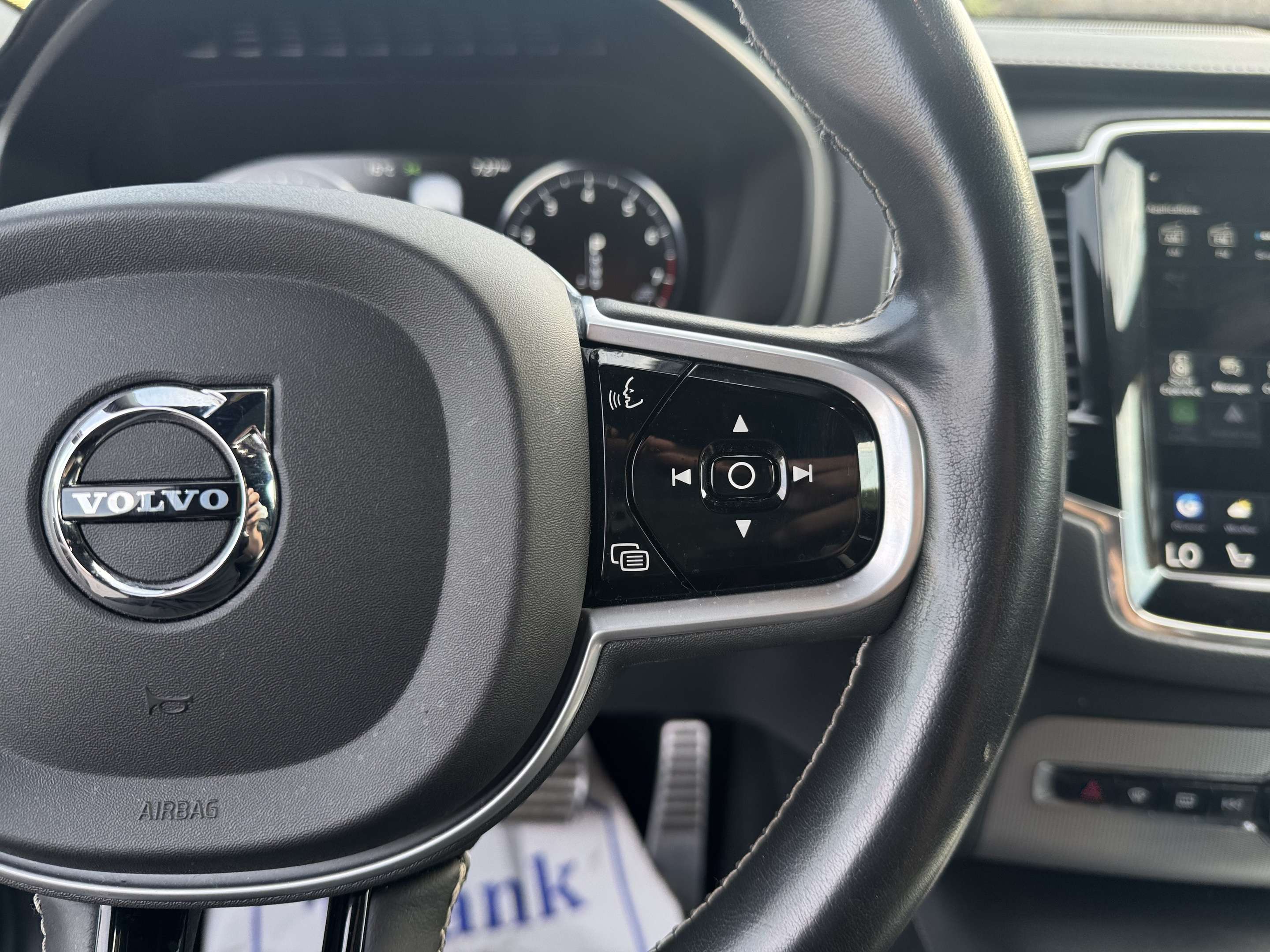 2021 Volvo XC90 T6 AWD R-Design 7-Seater thumb 18