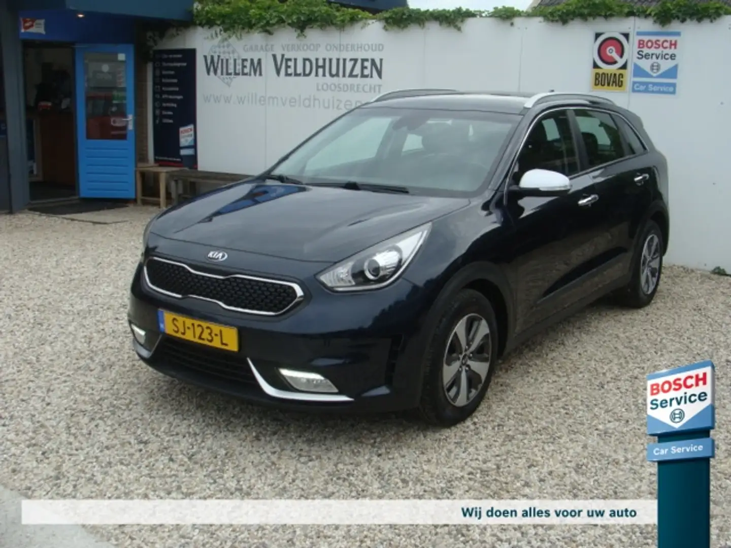 Kia Niro 1.6 GDi Hybrid 141pk automaat DynamicLine Blauw - 1