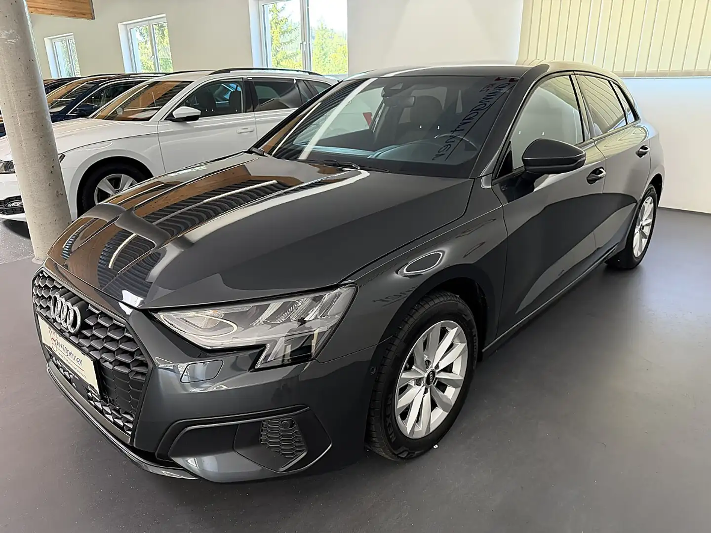 Audi A3 SB 30TDI *LED*NAVI*Sitzheizung*Getönte Scheiben... Grau - 2