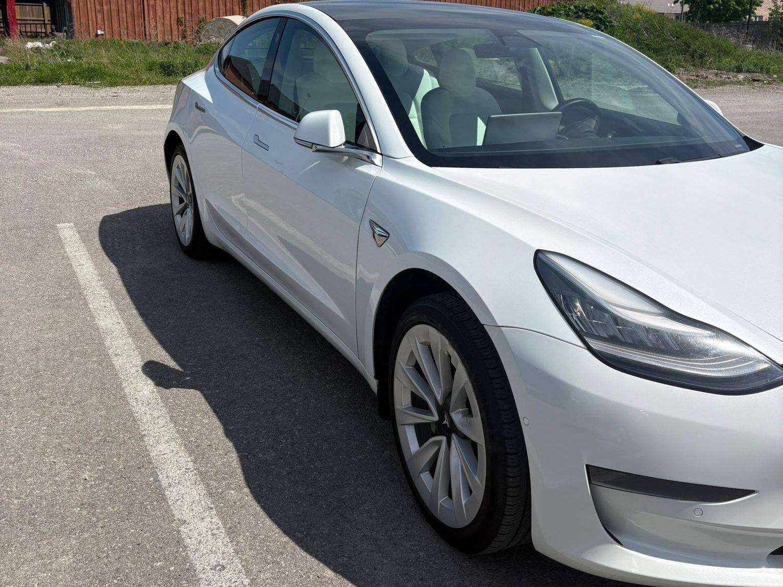 2020 Tesla Model 3 Standard Range Plus thumb 11