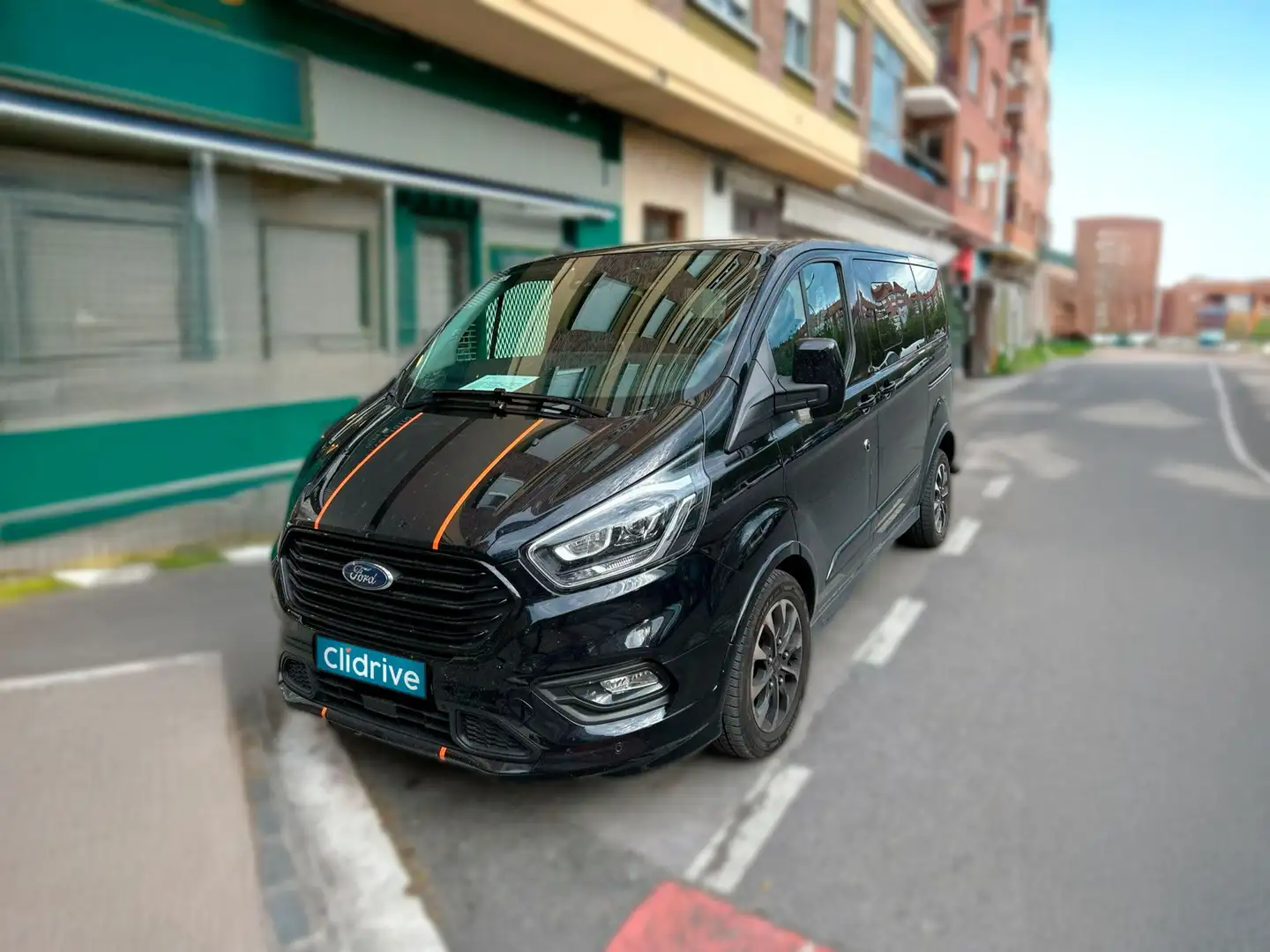 Ford Tourneo Custom 2.0 EcoBlue Sport Aut. 185 Negro - 2