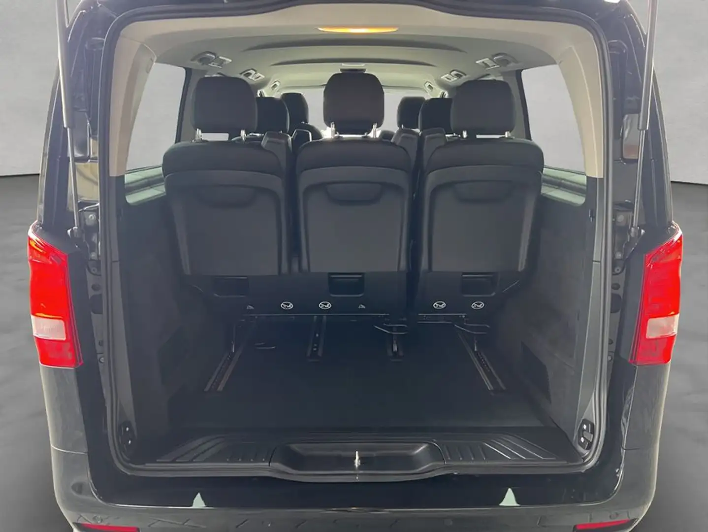 Mercedes-Benz Vito Vito / Marco Polo Schwarz - 2