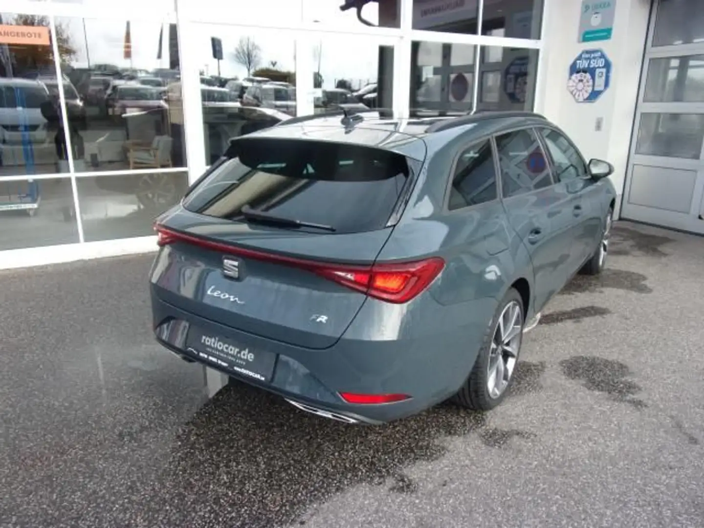 SEAT Leon LEON SPORTSTOURER FR 1.5 TSI PANORAMAD. MATRIX Blau - 2