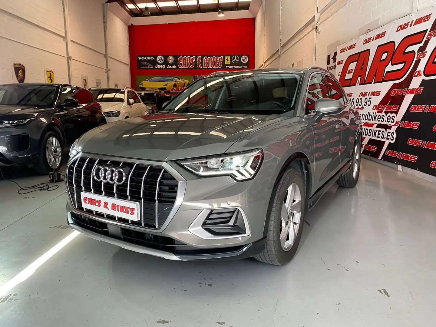 Audi Q3 35 TFSI 110kW 150CV Gris - 2