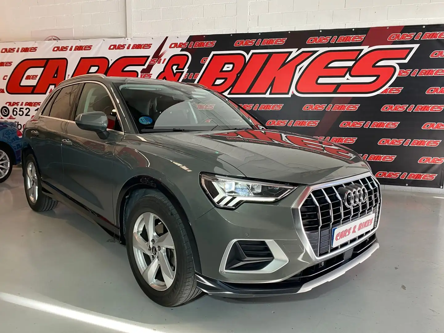 Audi Q3 35 TFSI 110kW 150CV Gris - 1