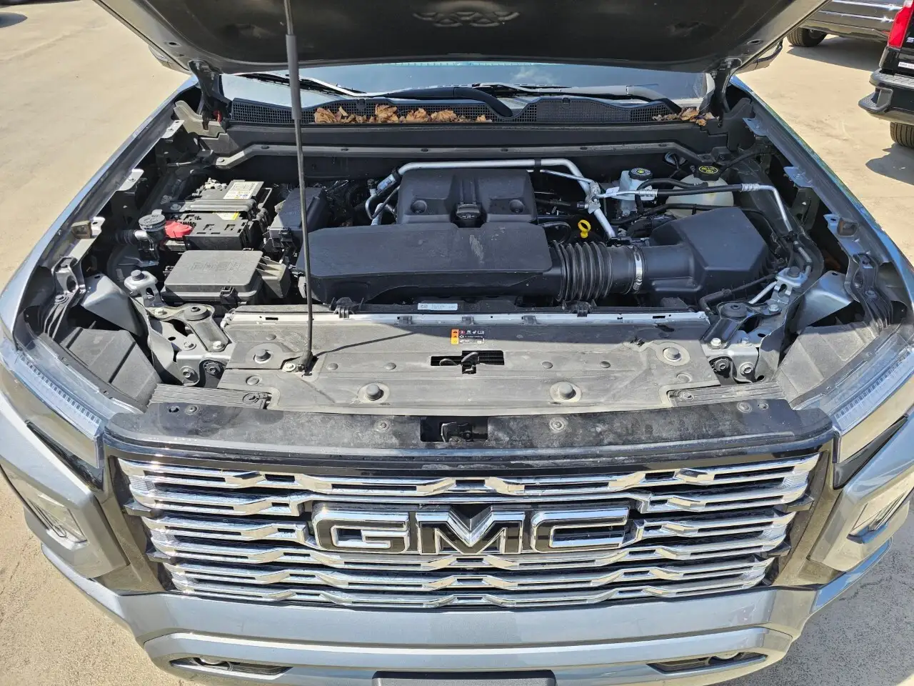 GMC Canyon снимка GMC Canyon