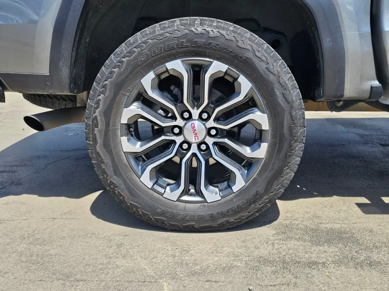 GMC Canyon снимка GMC Canyon