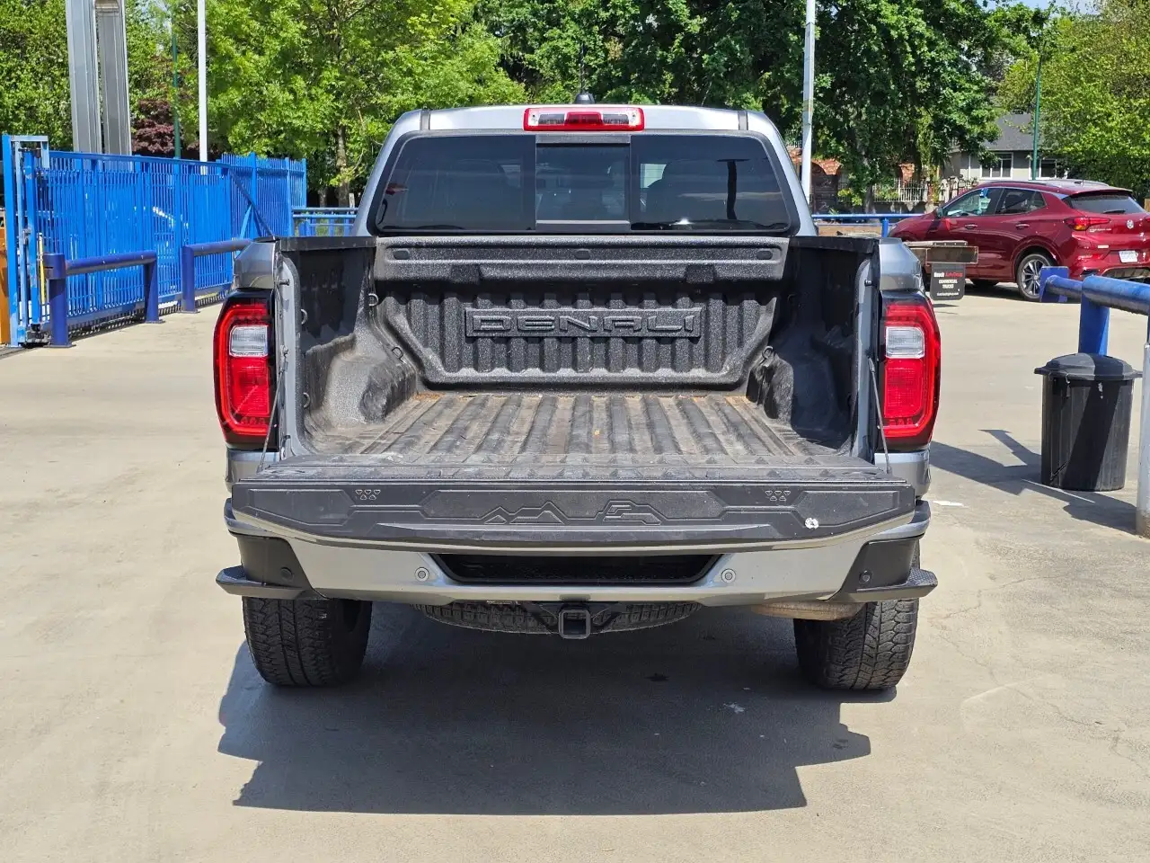 GMC Canyon снимка GMC Canyon