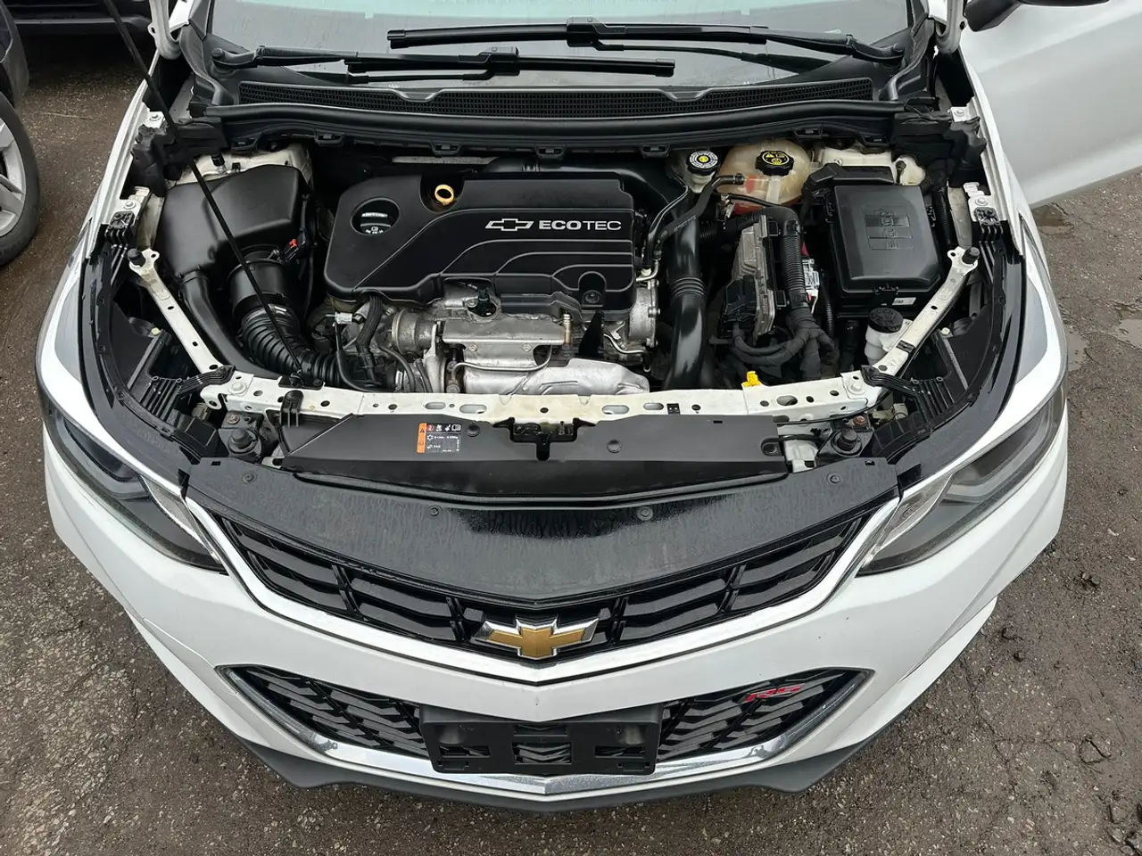 Chevrolet Cruze снимка Chevrolet Cruze