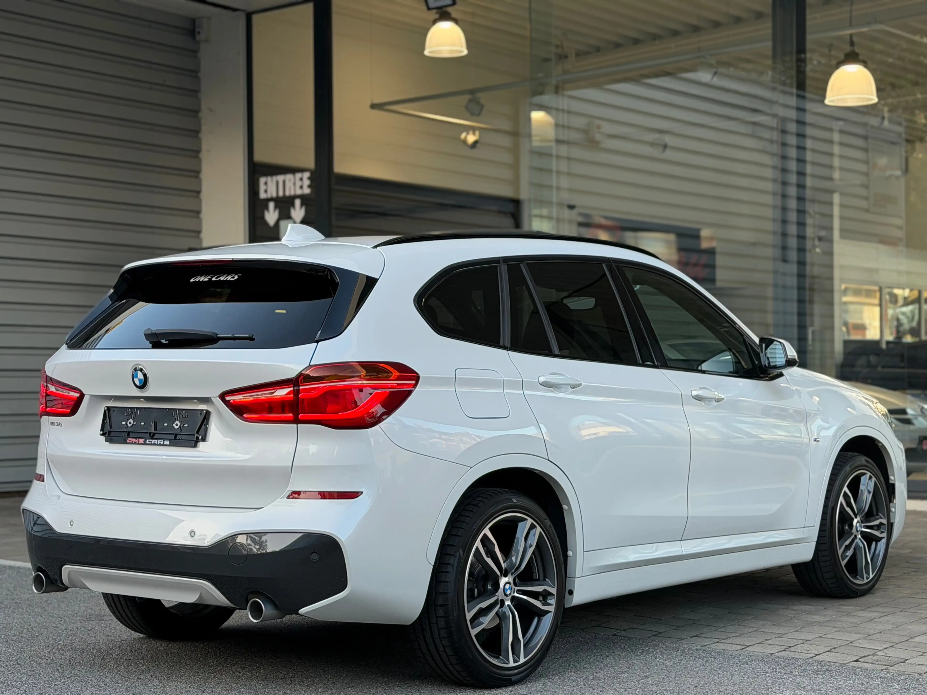 BMW X1 2.0d 150cv (PACK M) TOIT PANOR-BIXENON-GPS-CUIR-GAR 1AN — photo 4